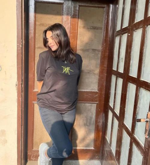 Isha, 23 profile